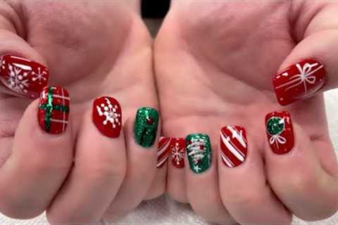 X-mas nail art design 2022/YouTube Amy Huynh