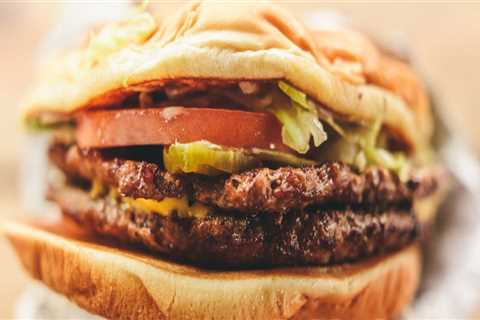 The Best Drive-Thrus for Burgers in Central Texas: A Guide for Foodies