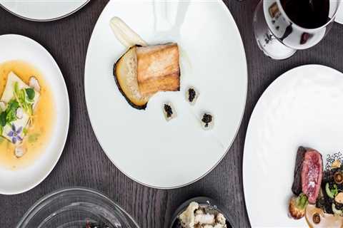 The Celebrity Chef Experience: Top Restaurants in Chicago, IL