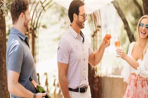The Insider's Guide to Dress Codes for Bars in Southwestern Pennsylvania