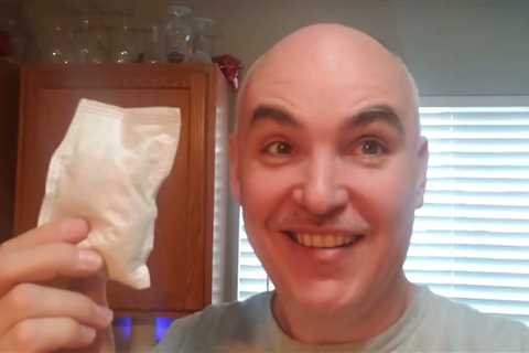 WHAT-SMELL WHERE-NOT-TO-PUT? Greenbase Mosquito Repellent Pouches Review Unboxing Demo